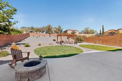 2425 Camino Seville SE, Rio Rancho, NM 87124 