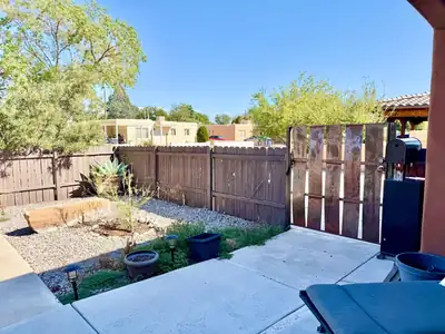 2433 Valencia Drive NE, Albuquerque, NM 87110 