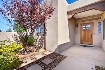 9714 Entrada Place NW, Albuquerque, NM 87114 