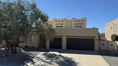 5036 Brown Bear Drive NE, Rio Rancho, NM 87144 