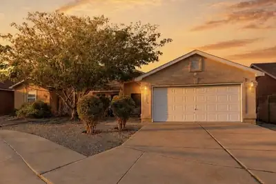 7711 Kane Court NW, Albuquerque