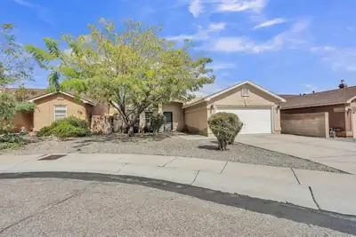 7711 Kane Court NW, Albuquerque, NM 87120 
