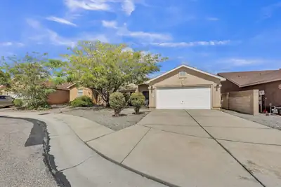 7711 Kane Court NW, Albuquerque, NM 87120 