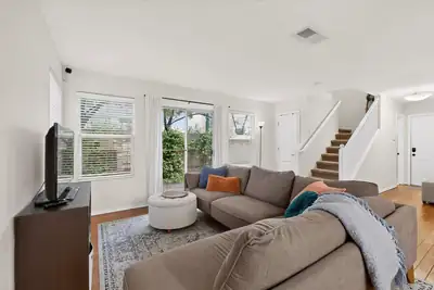 4261 Altura Mesa Lane NE, Albuquerque, NM 87110 