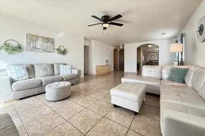 8408 Zydecko Avenue SW, Albuquerque