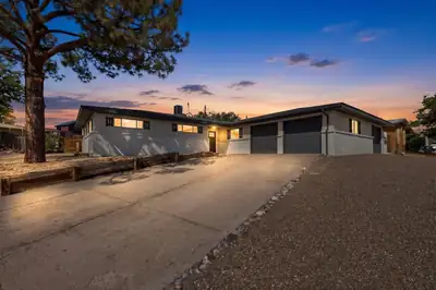 12701 Cloudview Avenue NE, Albuquerque