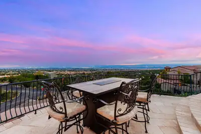 67 Juniper Hill Loop NE, Albuquerque, NM 87122 