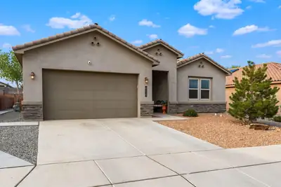 6215 Basil Place NW, Albuquerque, NM 87120 