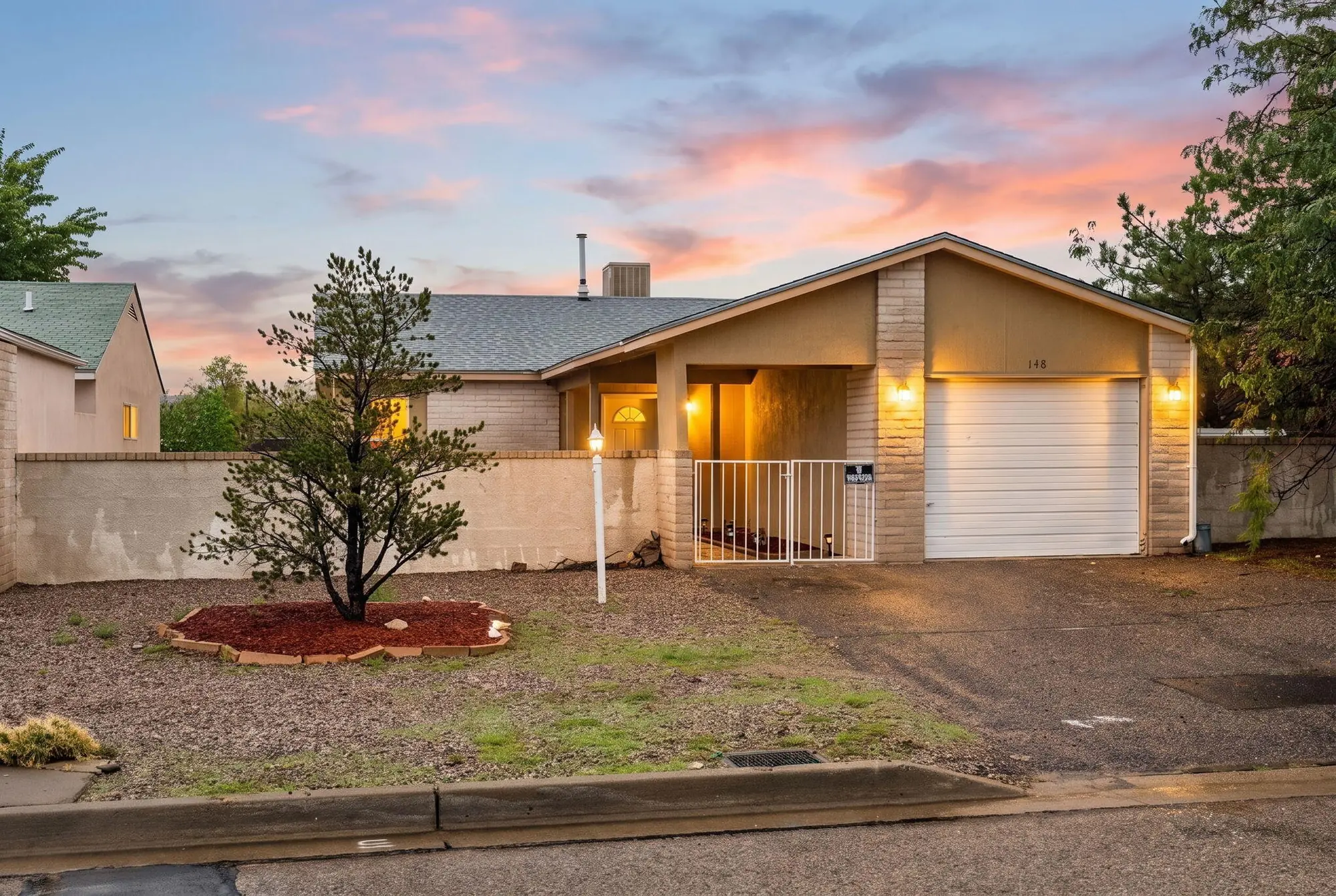 148 Pearl Drive NE, Rio Rancho, NM 87124