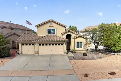 7372 Sidewinder Drive NE, Albuquerque, NM 87113 