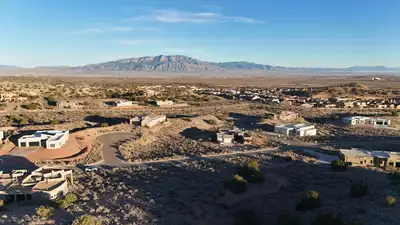 5801 Highland Meadows Drive, Rio Rancho, NM 87144 