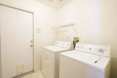 9115 Port Road NW, Albuquerque, NM 87121 