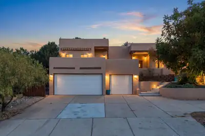 712 Navarra Way SE, Albuquerque, NM 87123 