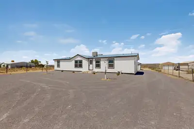 517 E 1st Street NW 11, Rio Rancho, NM 87144 