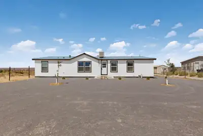 517 E 1st Street NW 11, Rio Rancho, NM 87144 