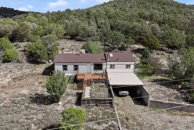 61 East Trail, Edgewood, NM 87015 