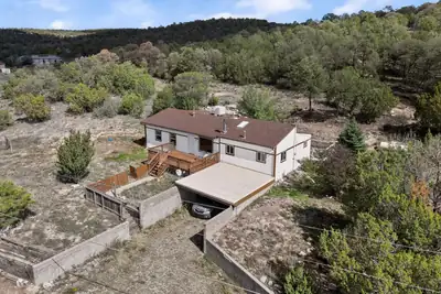 61 East Trail, Edgewood, NM 87015 