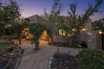 2000 W Mate Court NE, Rio Rancho, NM 87144 