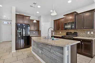 2825 Bayas Road SE, Rio Rancho, NM 87124 