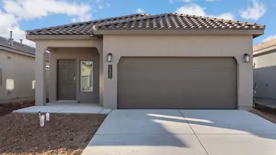 1449 Calle Oeste NW, Los Lunas