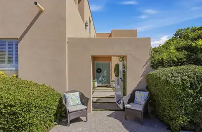 10016 Academy Knolls Drive NE, Albuquerque, NM 87111 