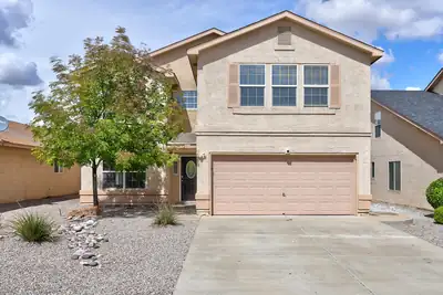 721 Valley Meadows Drive NE, Rio Rancho