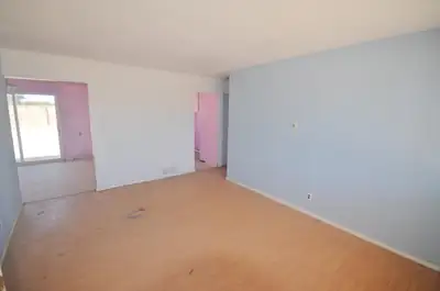5941 Eucariz Avenue SW, Albuquerque, NM 87121 