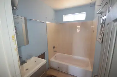 5941 Eucariz Avenue SW, Albuquerque, NM 87121 