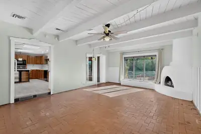 225 Willow Road NW, Albuquerque, NM 87107 