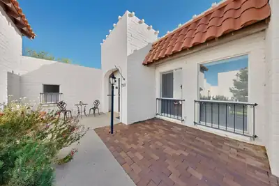 1407 Wagon Train Drive SE, Albuquerque, NM 87123 