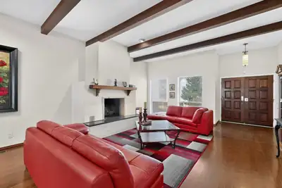 1407 Wagon Train Drive SE, Albuquerque, NM 87123 