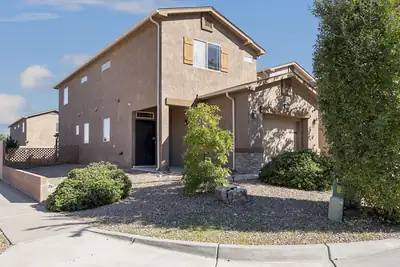 3140 Feather Edge Street SW, Albuquerque, NM 87121 