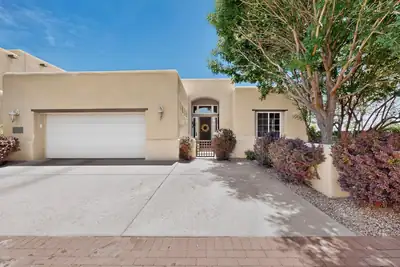3009 Calle San Angel NW, Albuquerque, NM 87107 