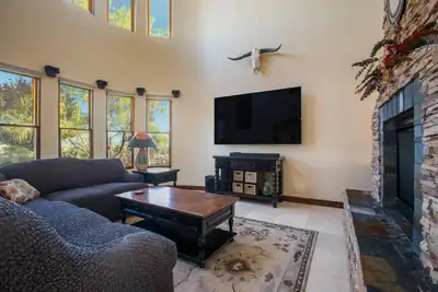 1261 Monterrey Road NE, Rio Rancho, NM 87144 