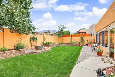 10019 Irbid Road NE, Albuquerque, NM 87122 