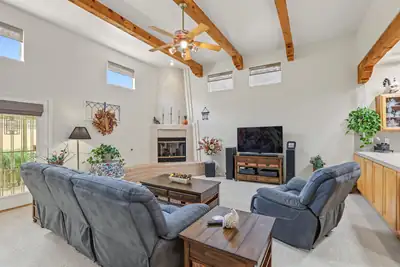10019 Irbid Road NE, Albuquerque, NM 87122 