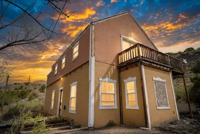 4 Ice House Road, Cerrillos, NM 87010 