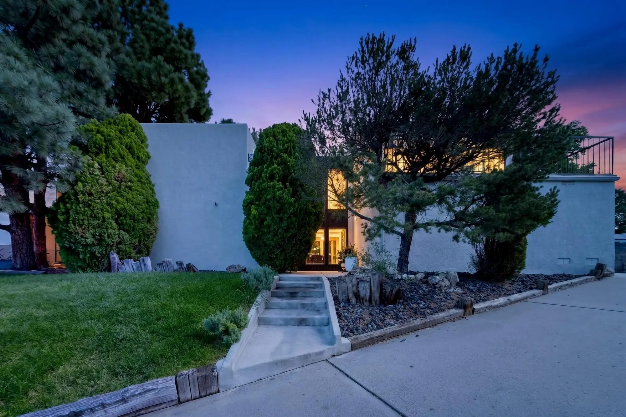 13316 Desert Flower Place NE, Albuquerque, NM 87111