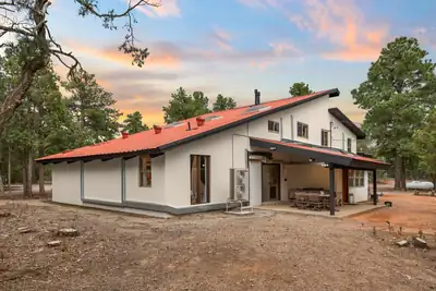 32 Bobolink Lane, Tijeras, NM 87059 