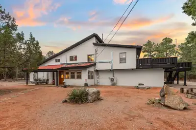 32 Bobolink Lane, Tijeras, NM 87059 
