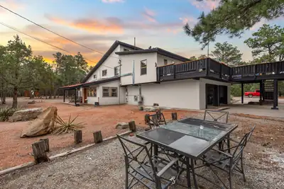 32 Bobolink Lane, Tijeras, NM 87059 