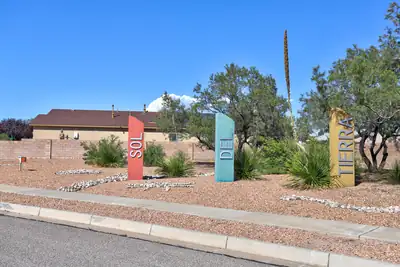 758 Redwood Street SW, Rio Rancho, NM 87124 