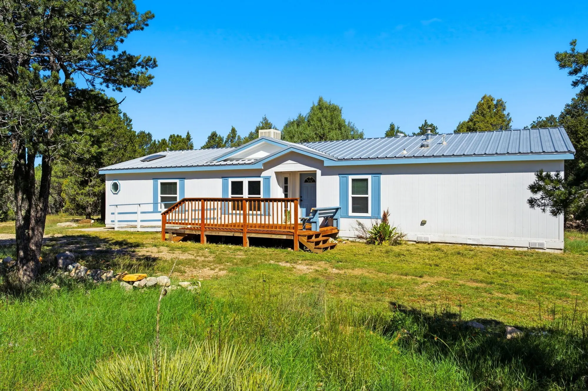 136 Holli Loop, Edgewood, NM 87015