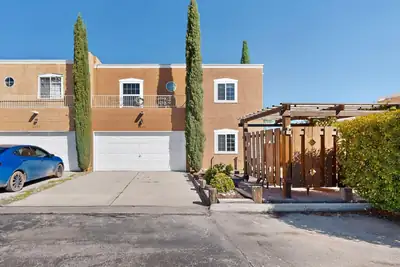 6623 Saint Josephs Avenue NW, Albuquerque, NM 87120 