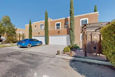 6623 Saint Josephs Avenue NW, Albuquerque, NM 87120 