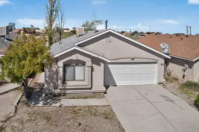 10309 Johncock Avenue SW, Albuquerque, NM 87121 