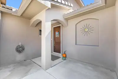2805 Redondo Santa Fe NE, Rio Rancho, NM 87144 