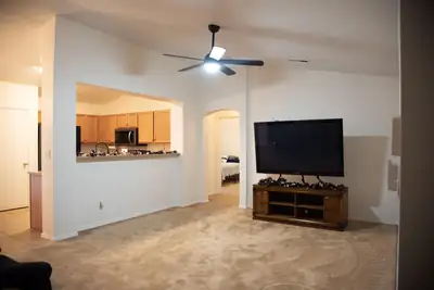 7619 Greywolf Road SW, Albuquerque, NM 87121 