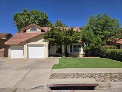 7615 Calhoun Drive NE, Albuquerque