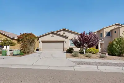 10735 Antler Tool Road SW, Albuquerque, NM 87121 